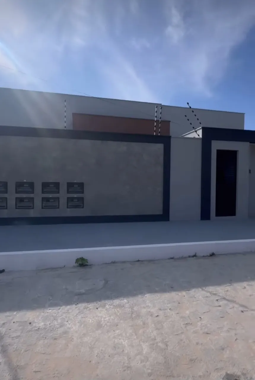 Casa em Condomínio Fechado em Parnamirim - 2/4 Suíte - 77m²