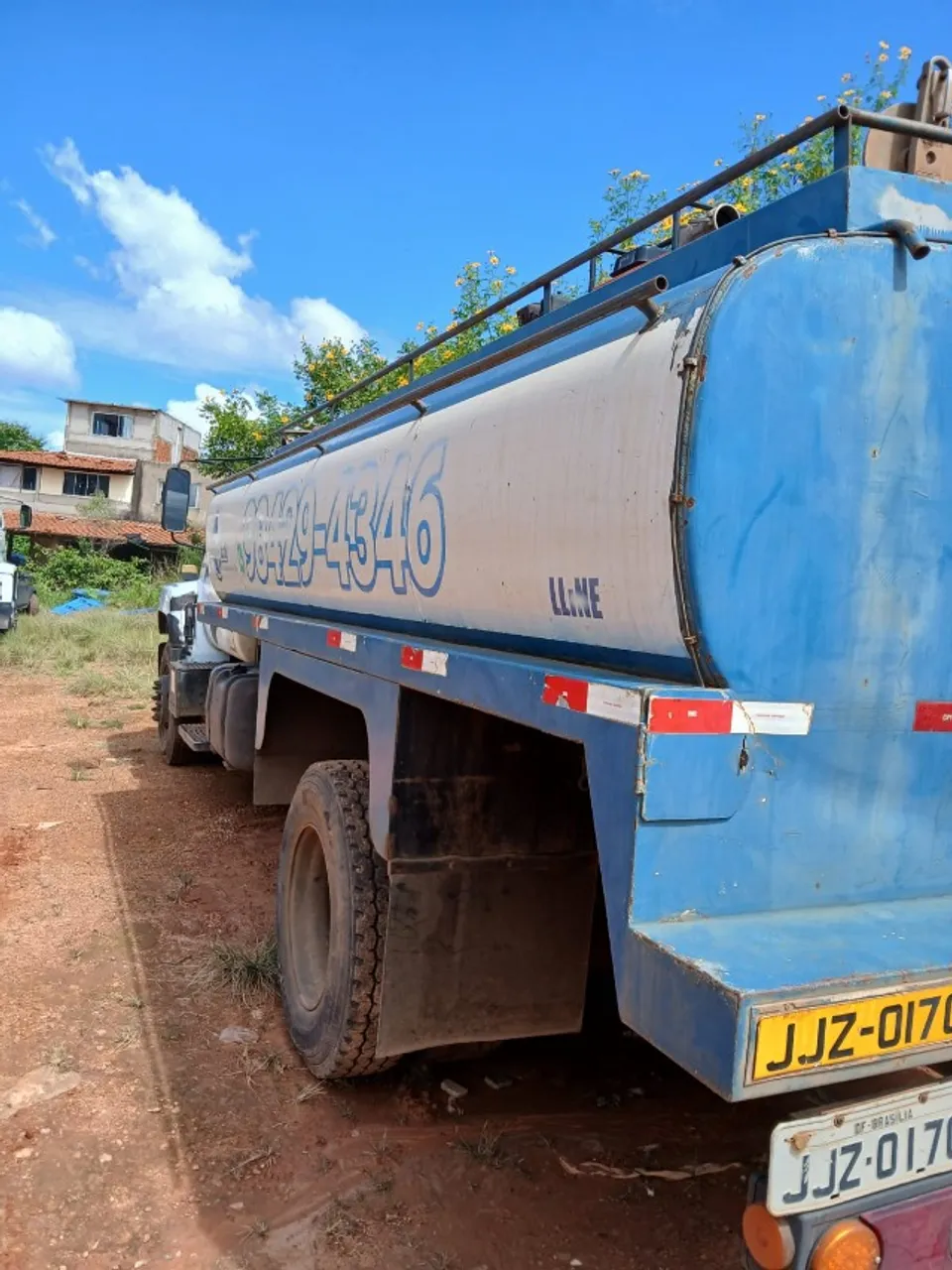 VENDE-SE TANQUE PIPA COMPLETO - 10 MIL LITROS