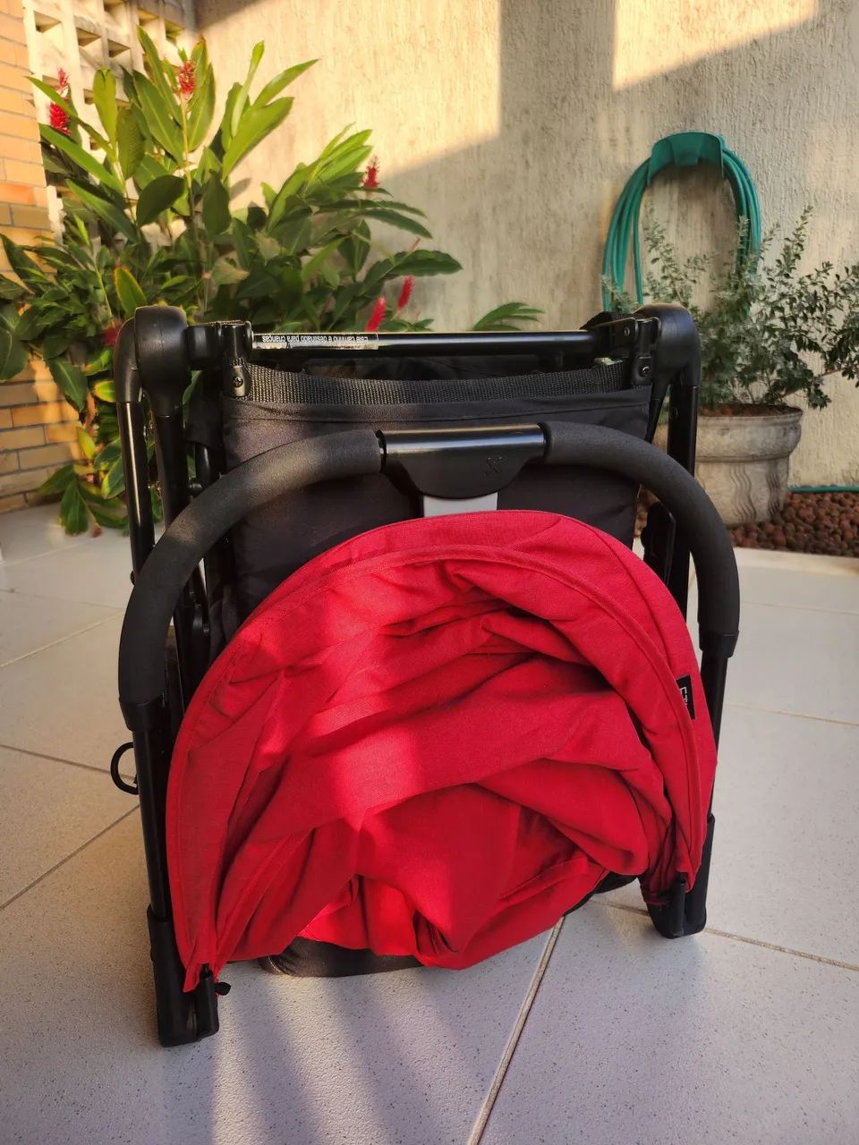 Carrinho de Bebê Dobrável Etu - Vermelho - Foto 5