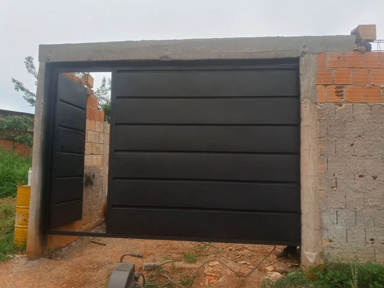 Portão de Aço Deslizante - Foto 3