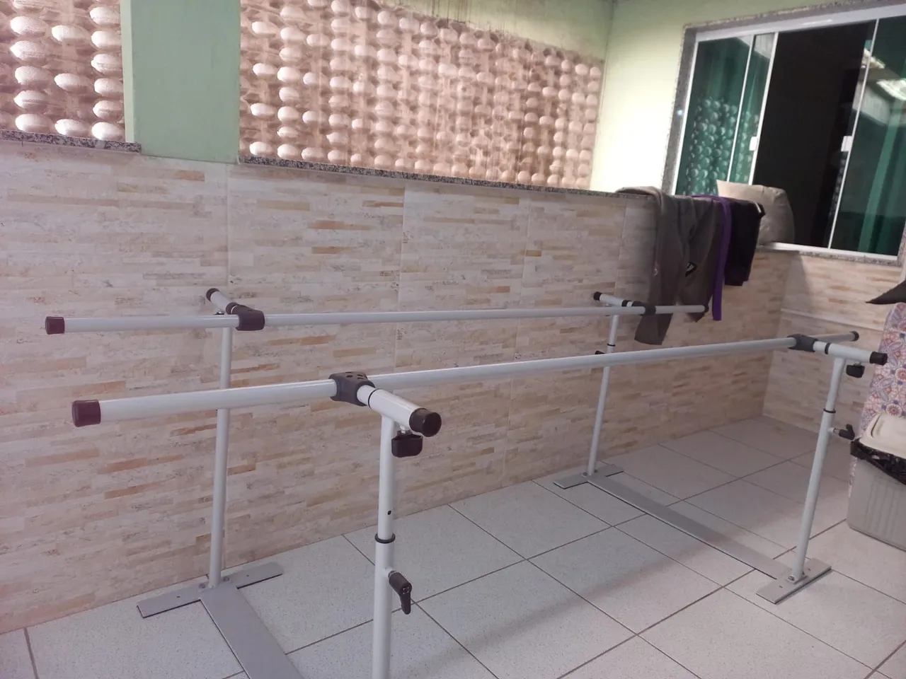Barras paralela Portáteis para Fisioterapia.