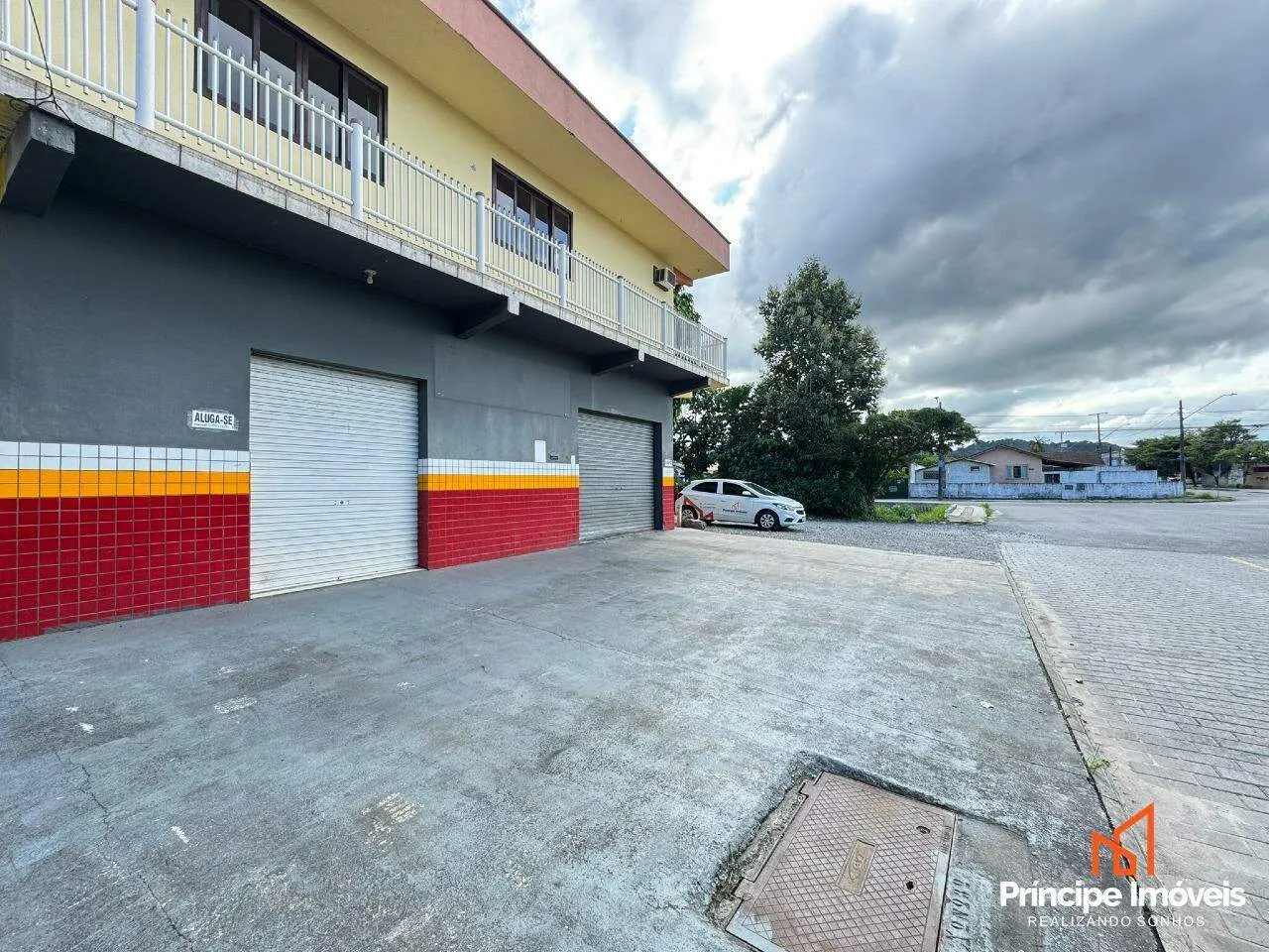 Sala Comercial para Alugar no Aventureiro