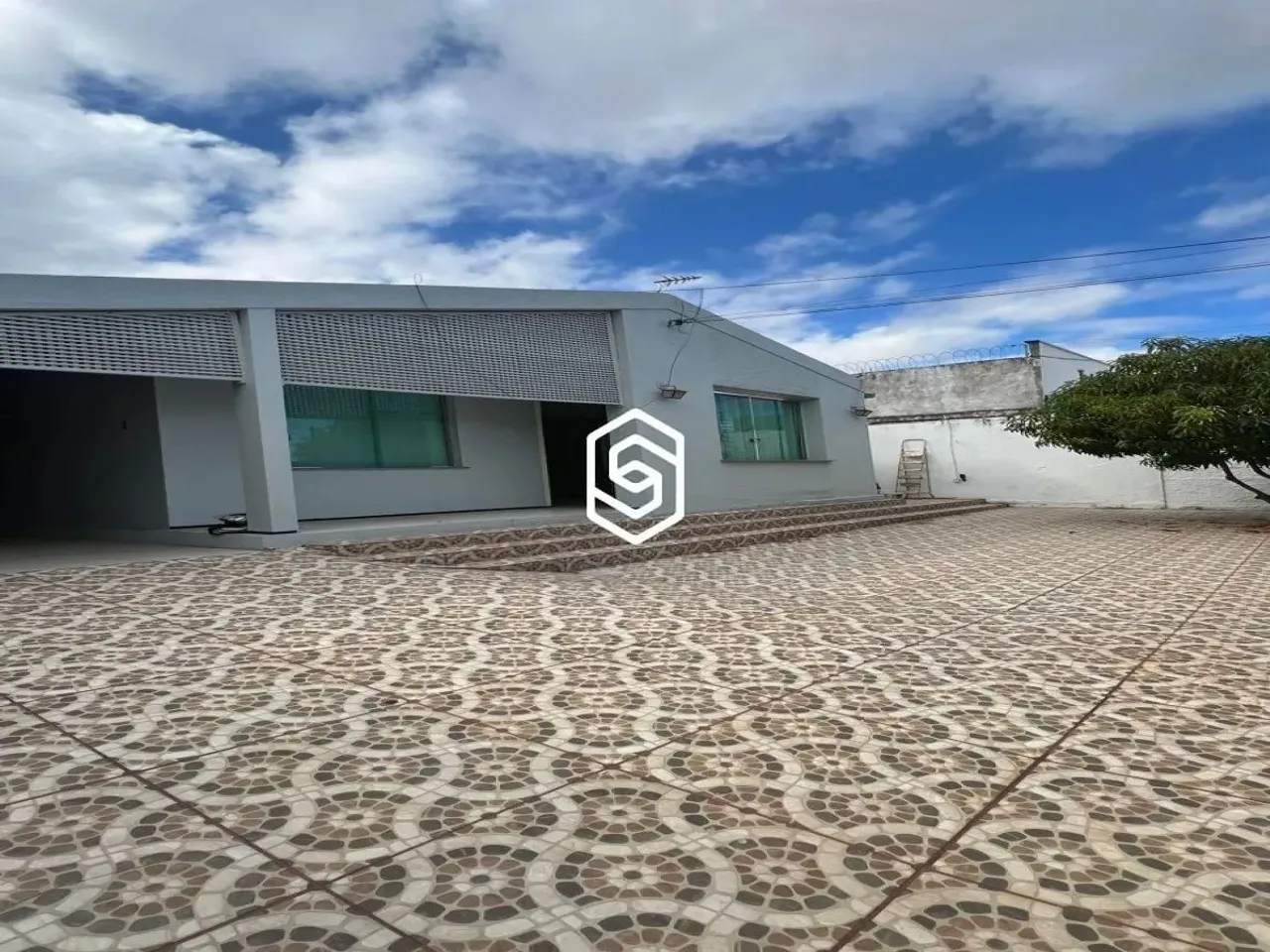 CASA COMERCIAL OU RESIDENCIAL NO MORADA DO SOL