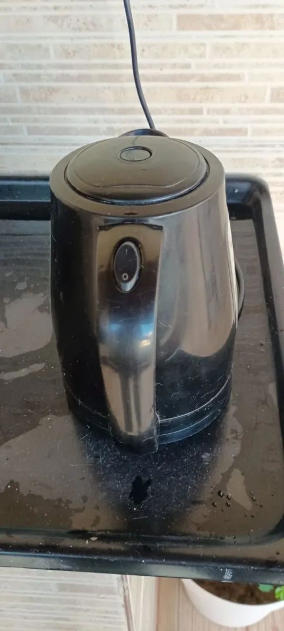 Chaleira Elétrica 1,7L usada - Foto 2