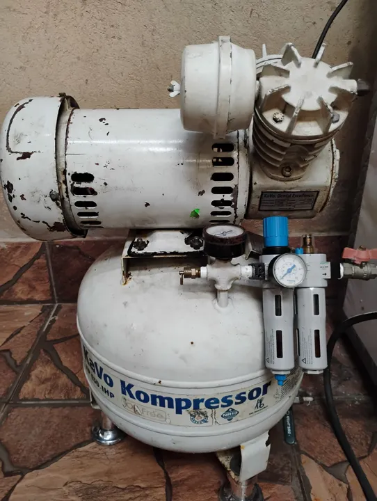 Compressor Odontológico 