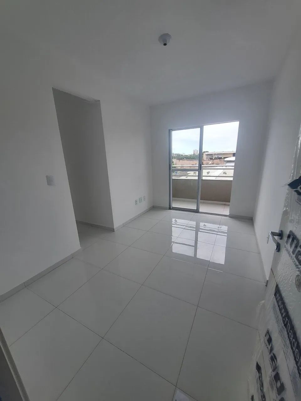 Alugo ap de 2 quartos nunca habitado 