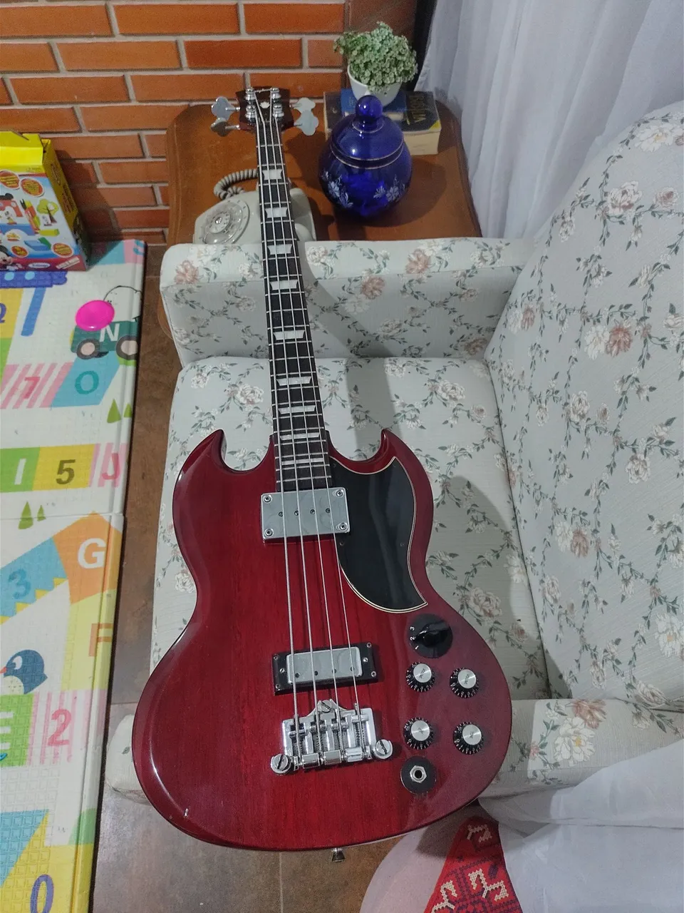 Baixo Epiphone EB3 Cherry