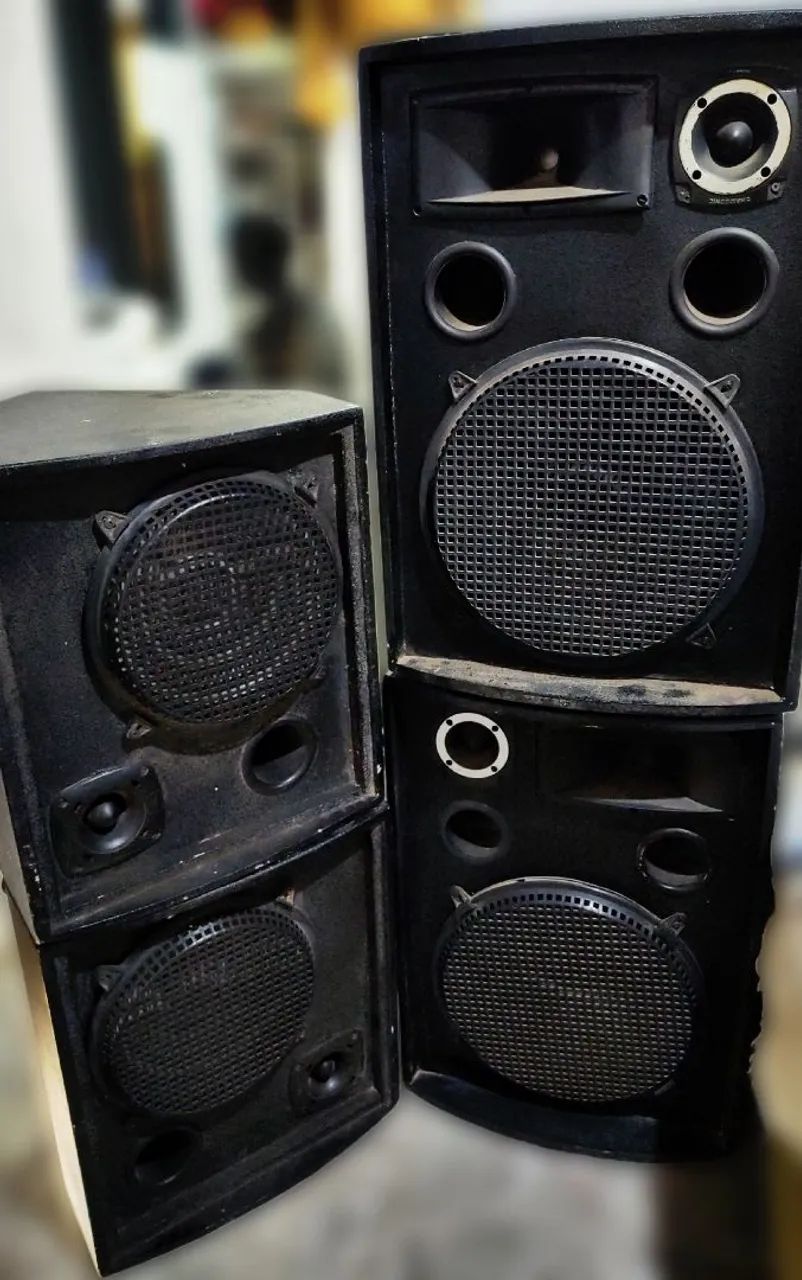 Caixas de som64285879276673120