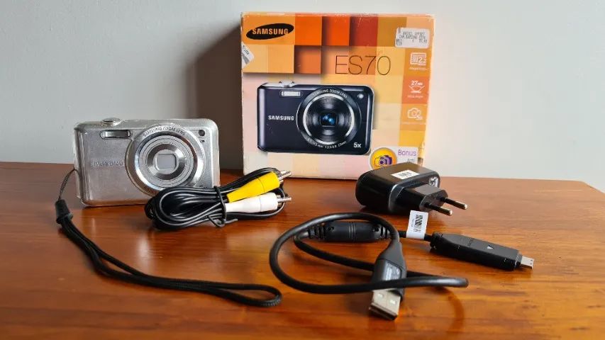Câmera Digital Samsung ES70