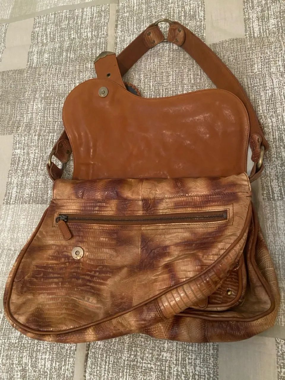 Bolsa de ombro marrom Christian Dior Original Importado EUA - Foto 2
