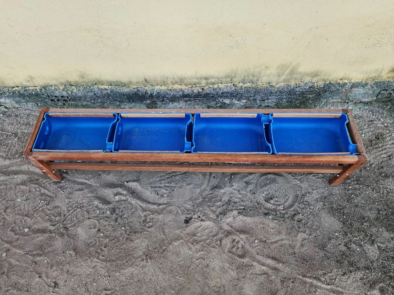 Comedouro para animais 4 Compartimentos - Foto 2