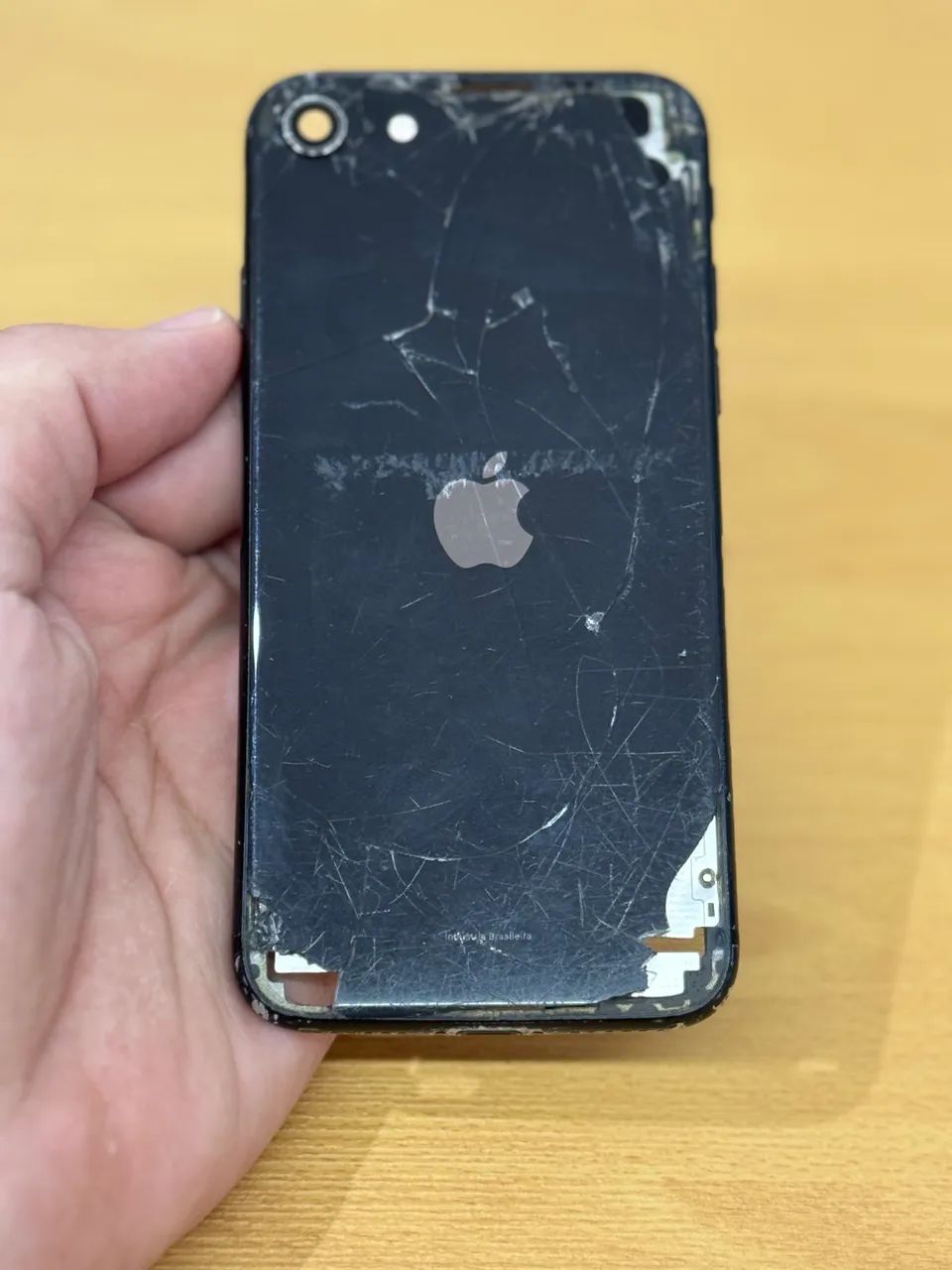 Carcaça danificada iPhone SE 2 2020 Cinza Espacial  - Foto 2