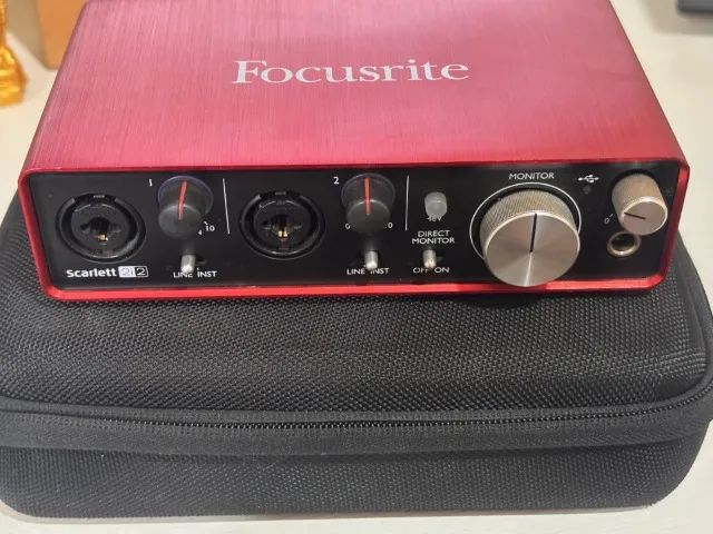 Interface de áudio Focusrite Scarlett 2i2 2ª Geração - Foto 2