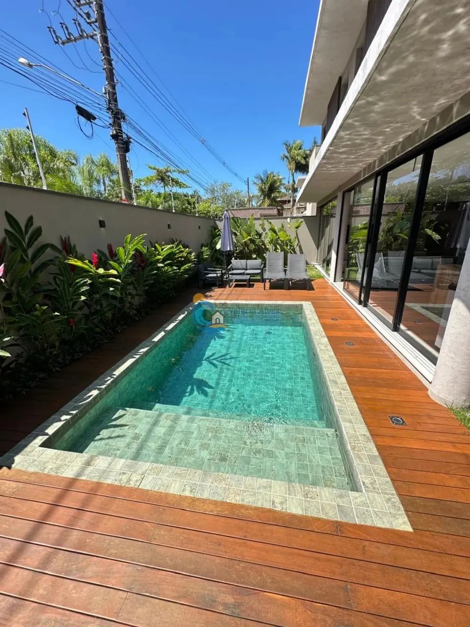 BELISSIMA CASA DE CONDOMINIO DISPONIVEL PARA LOCAÇÃO, E VENDA !!