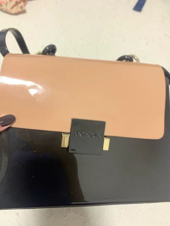 Bolsa de Ombro Preta e Bege - Foto 2