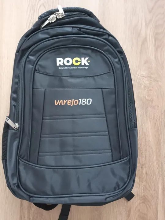 Mochila Preta Rock Varejo 180 - Foto 4