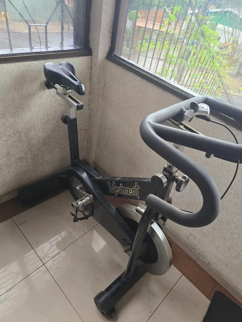 Bicicleta Ergométrica Movement
