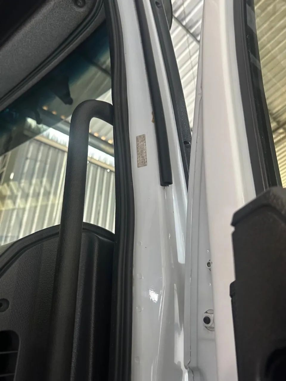 MB AXOR 1933 ANO 2020 - Foto 5