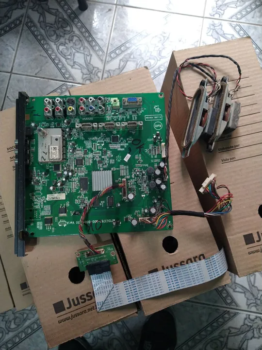 Placa principal de sinal tv AOC lc32w053