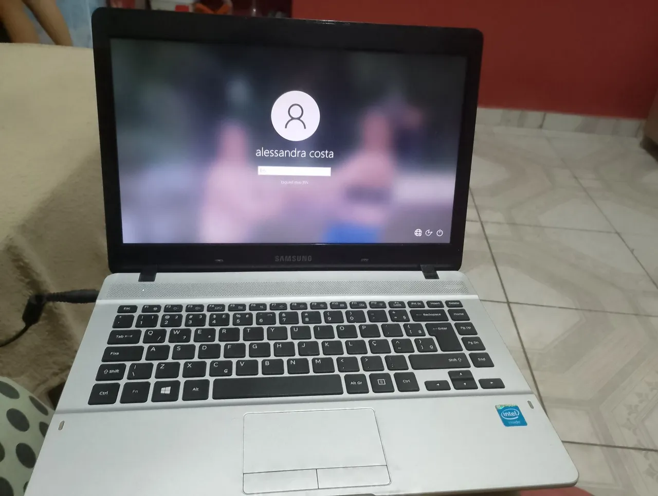 Vendo notebook 