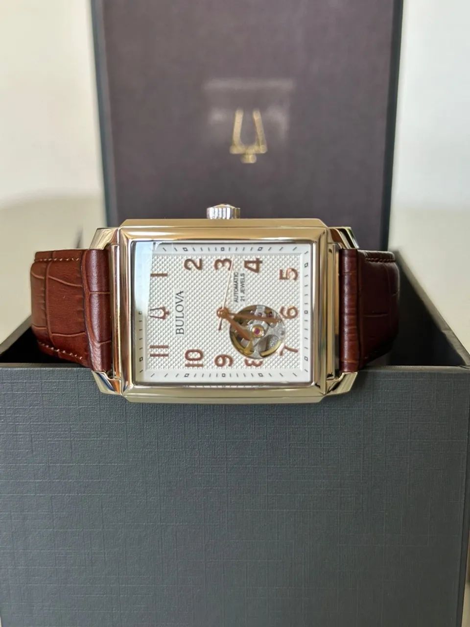 Relógio Bulova Sutton automático retangular tank 96a268 novo - Foto 3