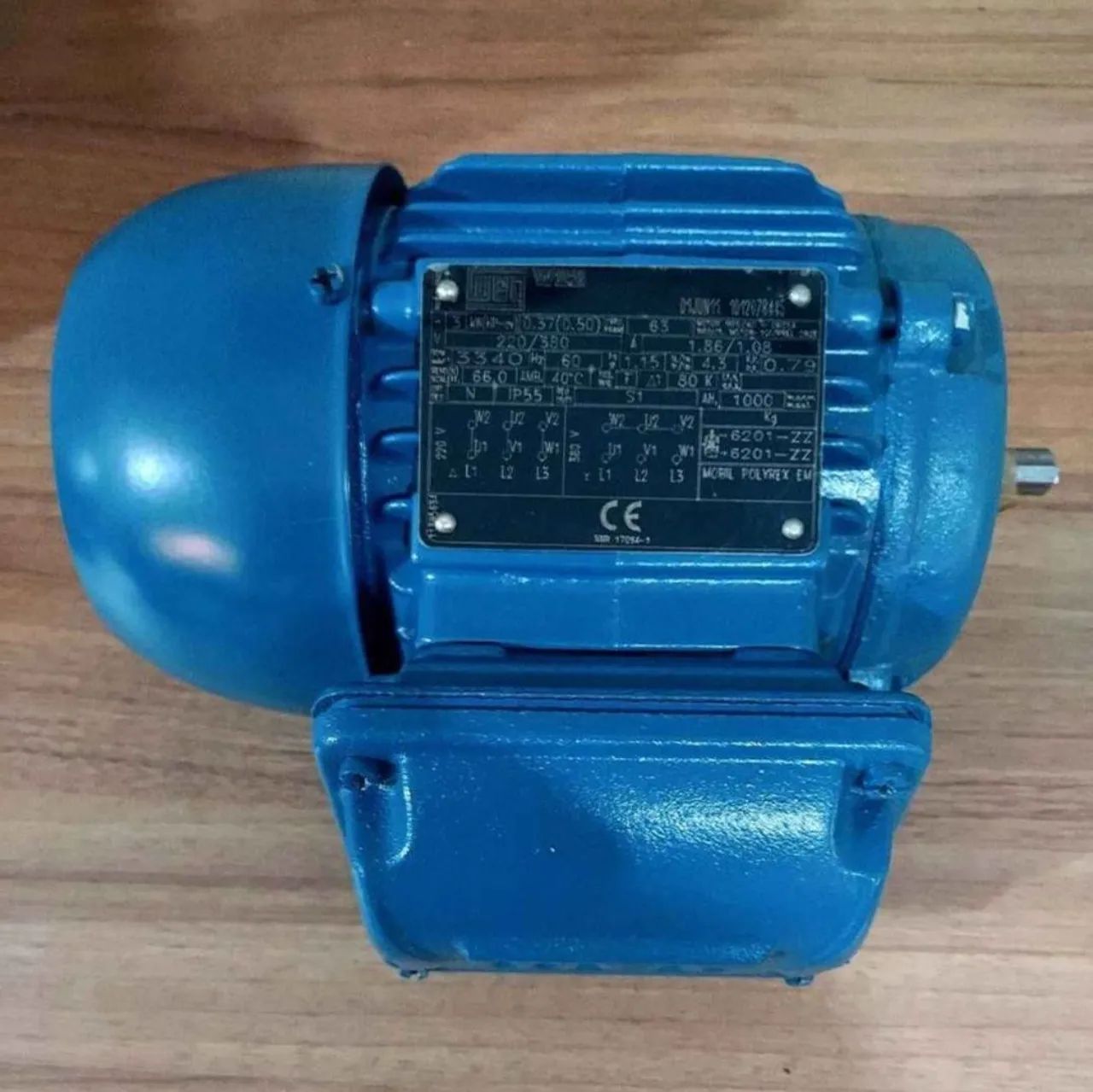 Motor Elétrico Trifásico WEG 0.37/0.50CV - 220/380V - Novo
