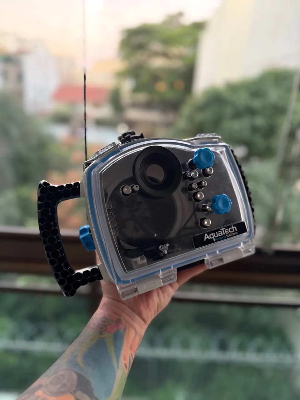 Case Aquatech Edge para Sony