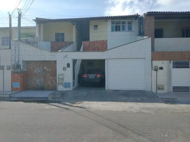 Alugo casa no bairro Henrique Jorge
