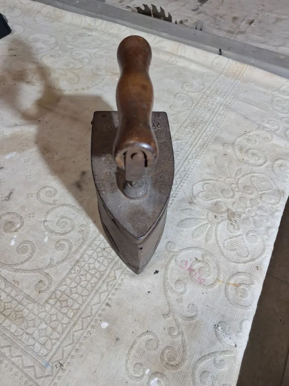 Ferro de Passar Antigo. Maciço  - Foto 4
