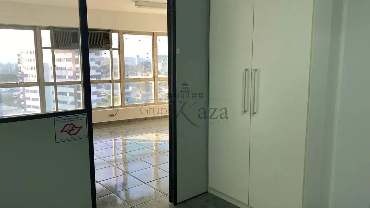 Oportunidade - Sala Comercial - Centro - Edifício Saint James - 45m². - Foto 3