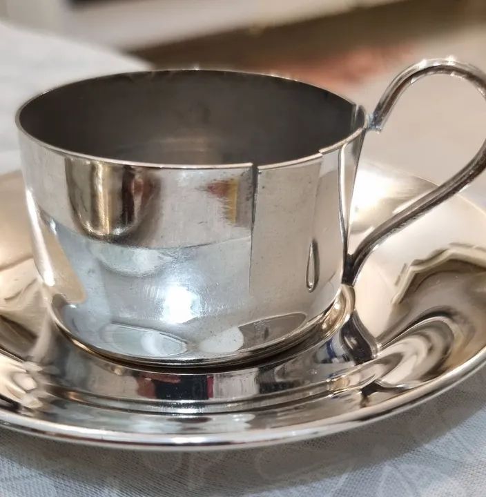 Wolff conj 6 xícaras para café em porcelana branca com friso prata na borda.ler descrição - Foto 3