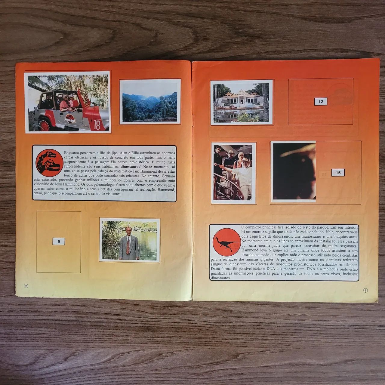 Álbum de Figurinhas Jurassic Park - Foto 2