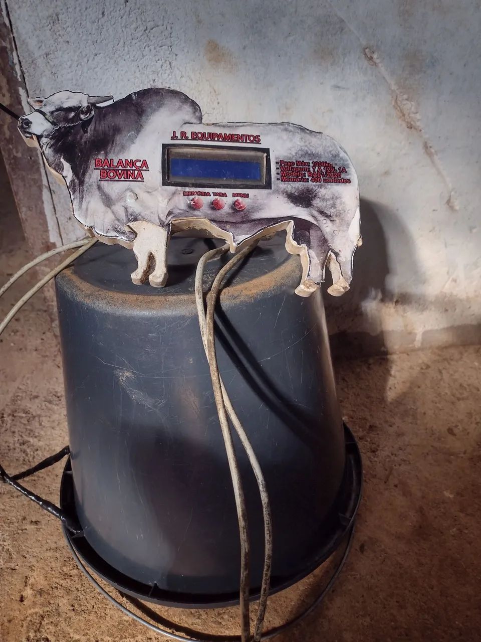 Tronco de contenção e balança bovina  - Foto 5