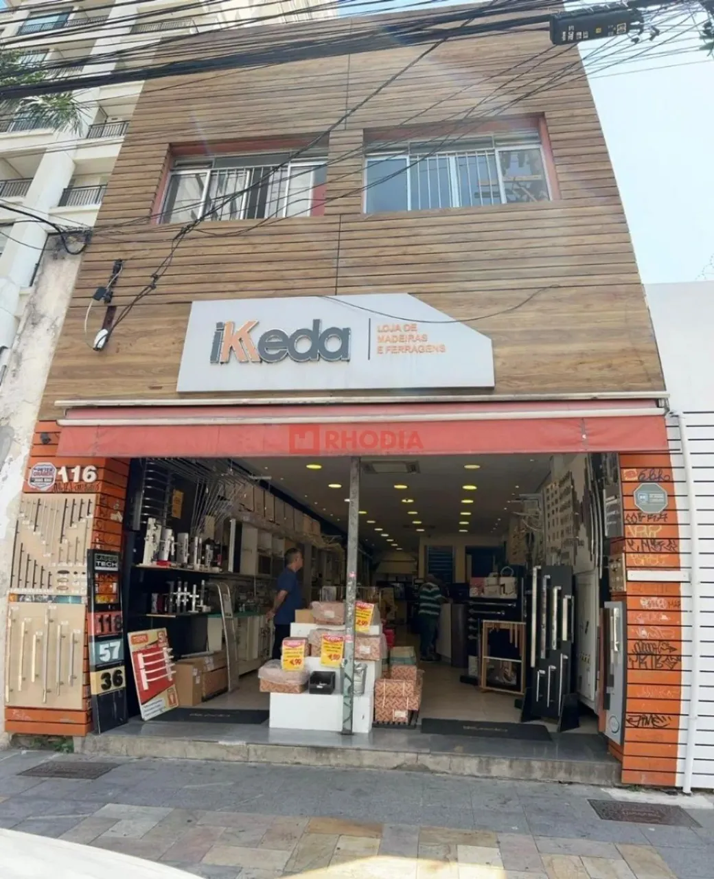 LOCAÇÃO LOJA COMERCIAL COM ESCRITÓRIO NO PISO SUPERIOR EM PINHEIROS