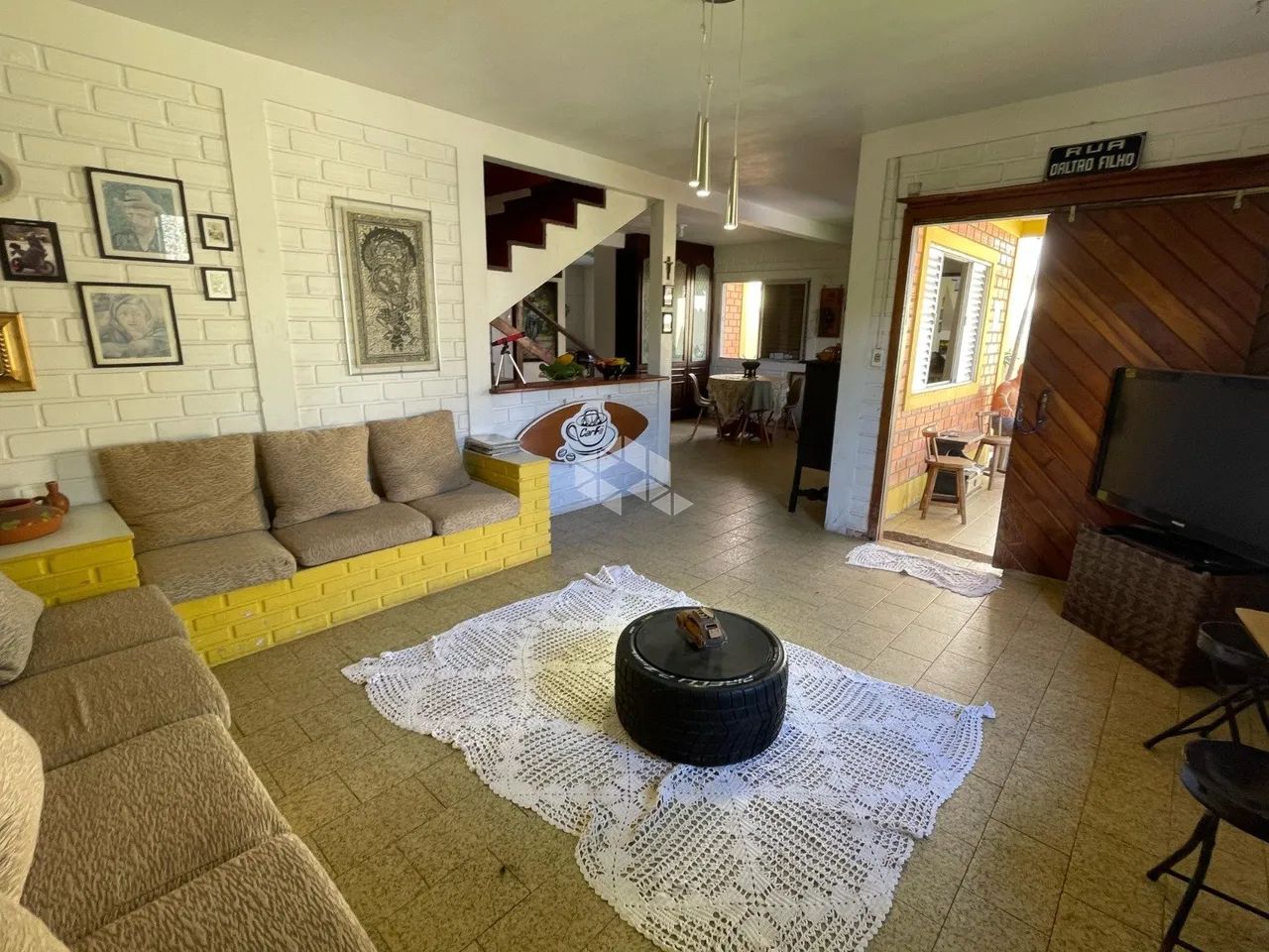CASA A VENDA NOS INGLESES COM EDÍCULA