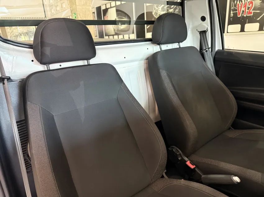 Volkswagen Saveiro Robust 1.6 Total Flex 8V 2025 - Foto 11