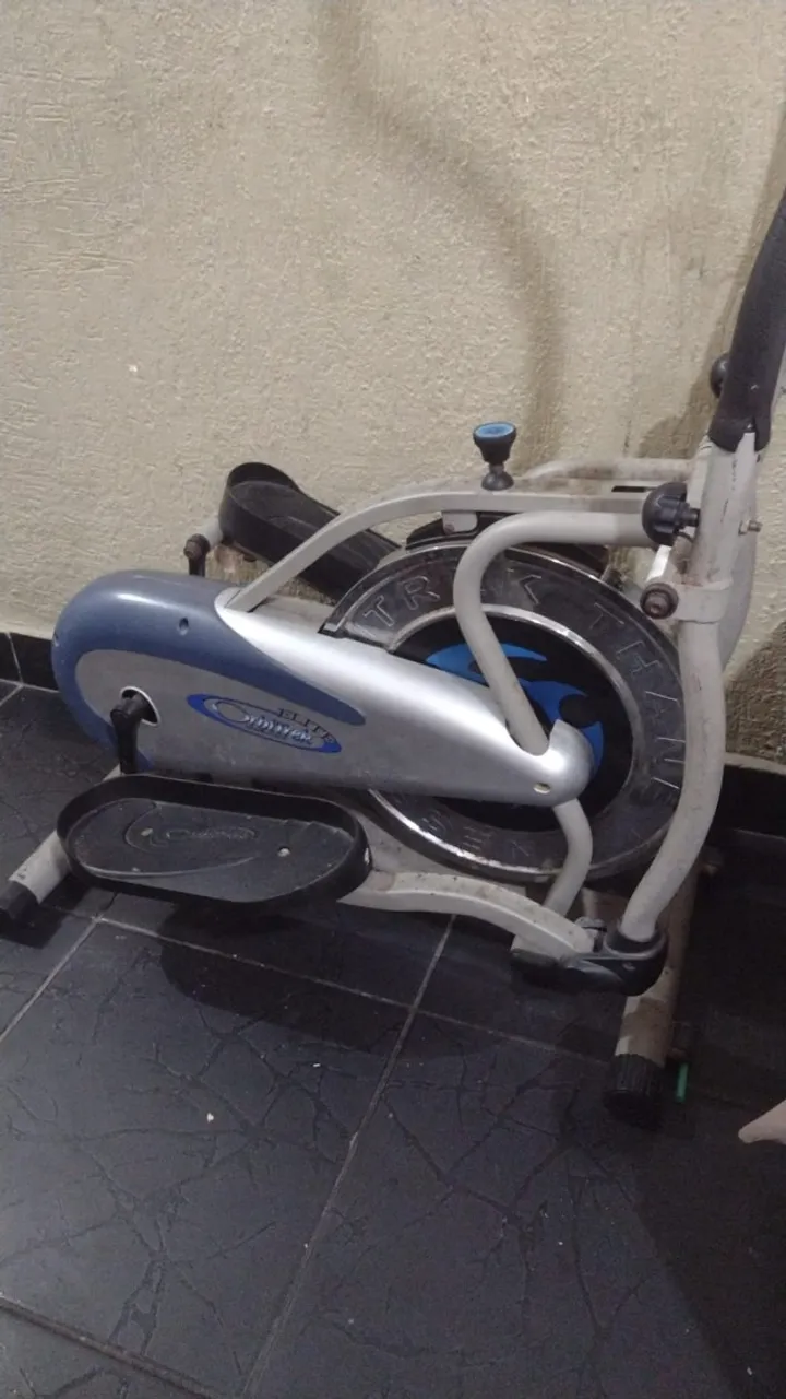 Elíptico bicicleta exercícios
