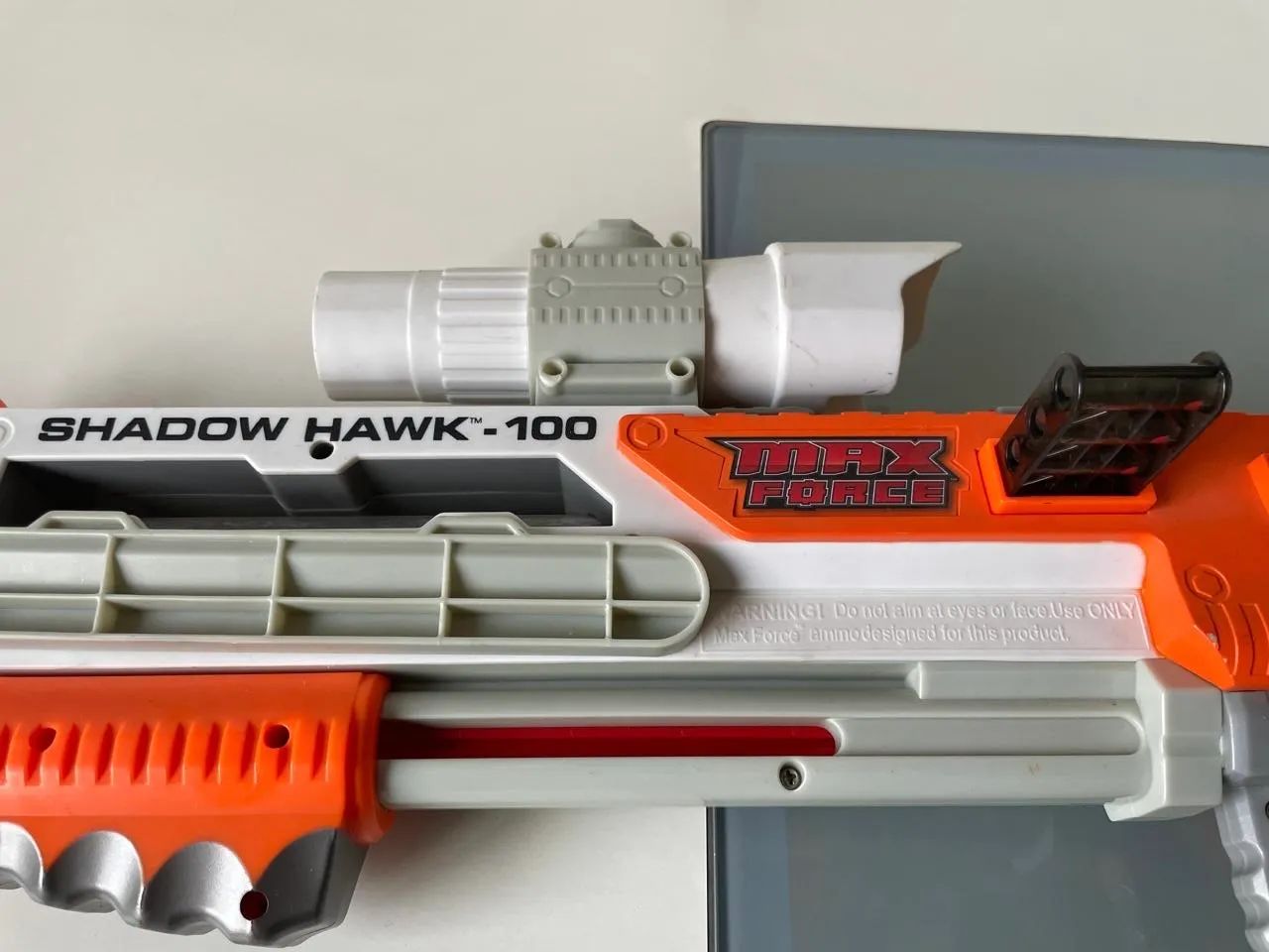 Lançador de dardos Max Force Shadow Hawk 100 tipo Nerf - Foto 3