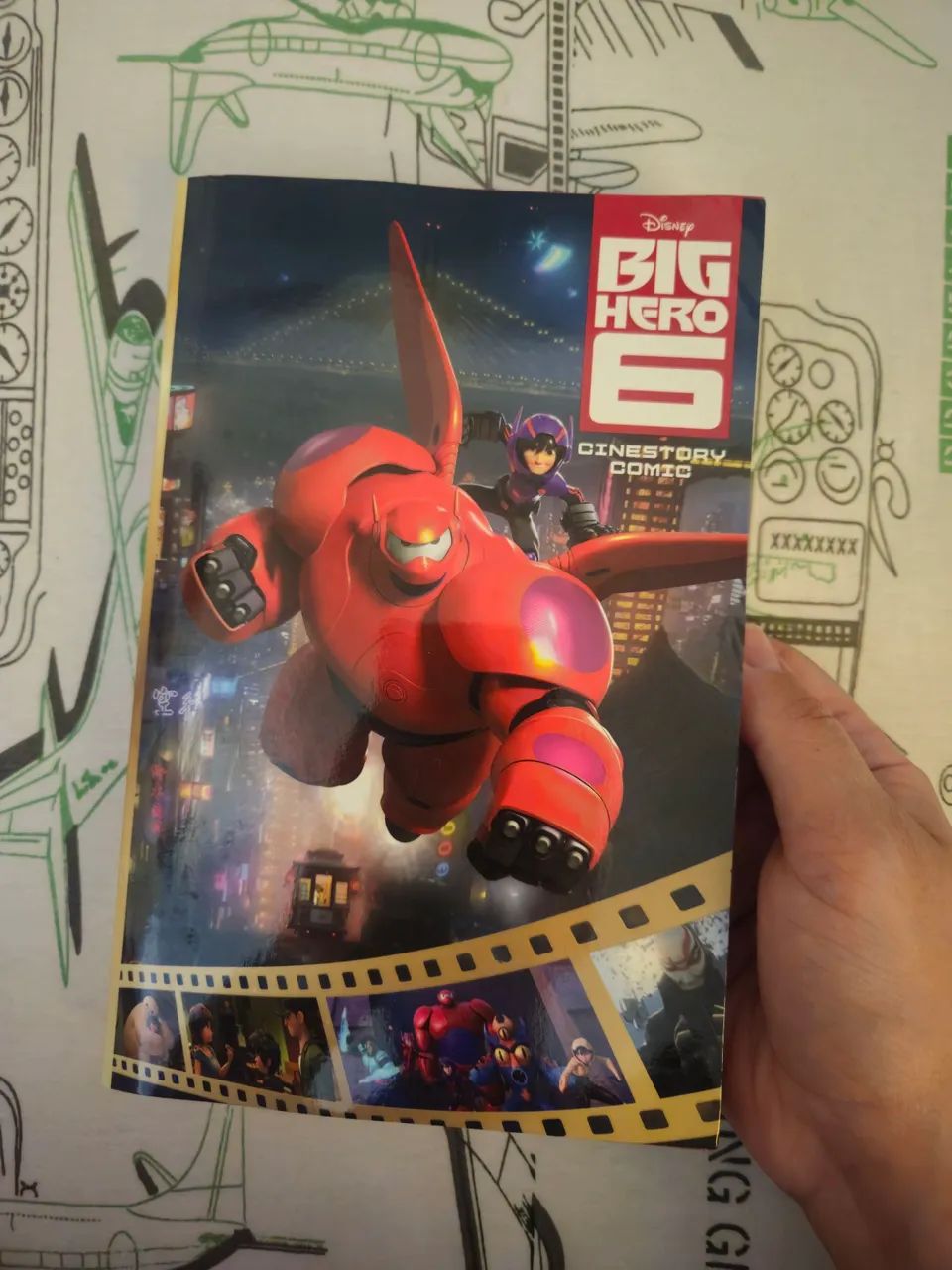Livro Operação Big Hero 6 - História Cinematográfica em imagens
