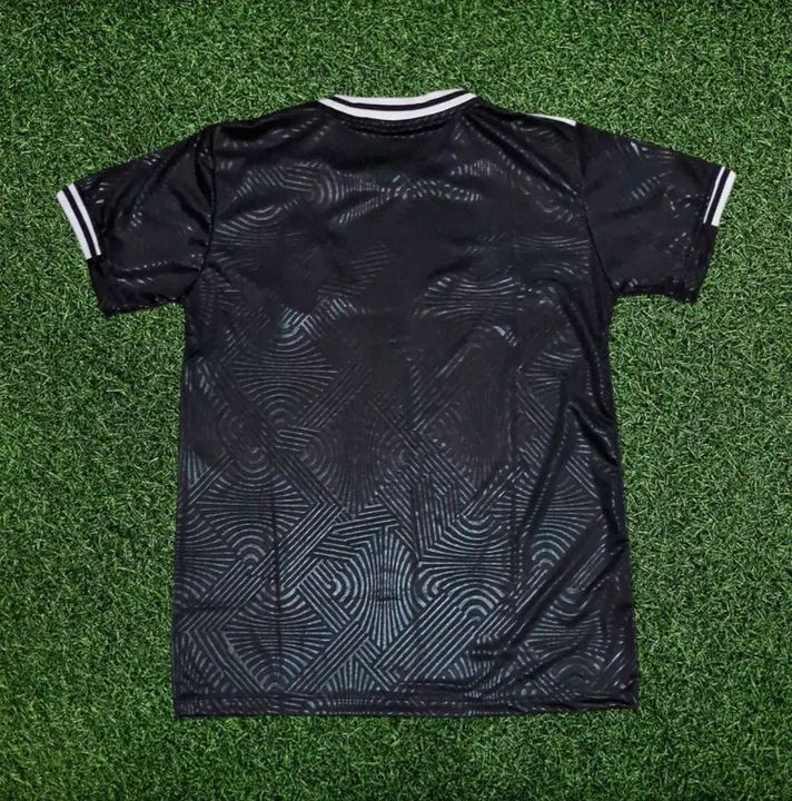 Camisa Real Madrid preta 3 D (P,M,G e GG) - Foto 3