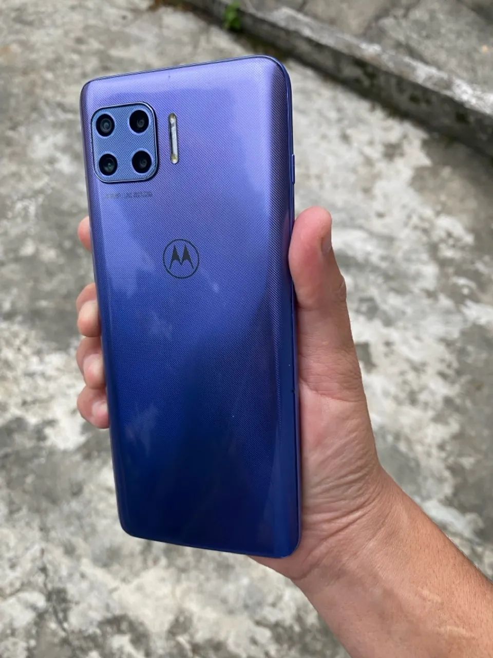 Moto 5G Plus 128GB e 8GB de RAM - Foto 2