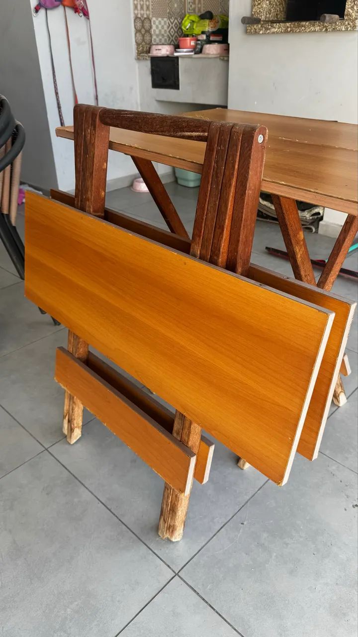 Mesa dobravel e cadeiras - Foto 2