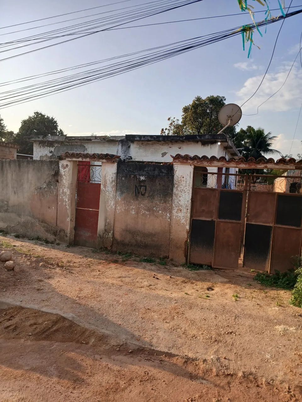 Vendo ou troco casa com terreno 10x30