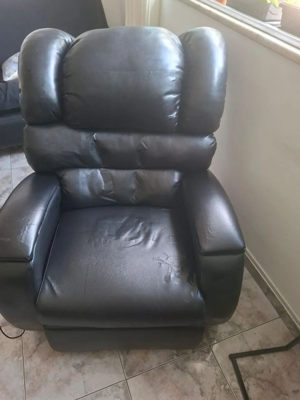 Poltrona reclinável automática