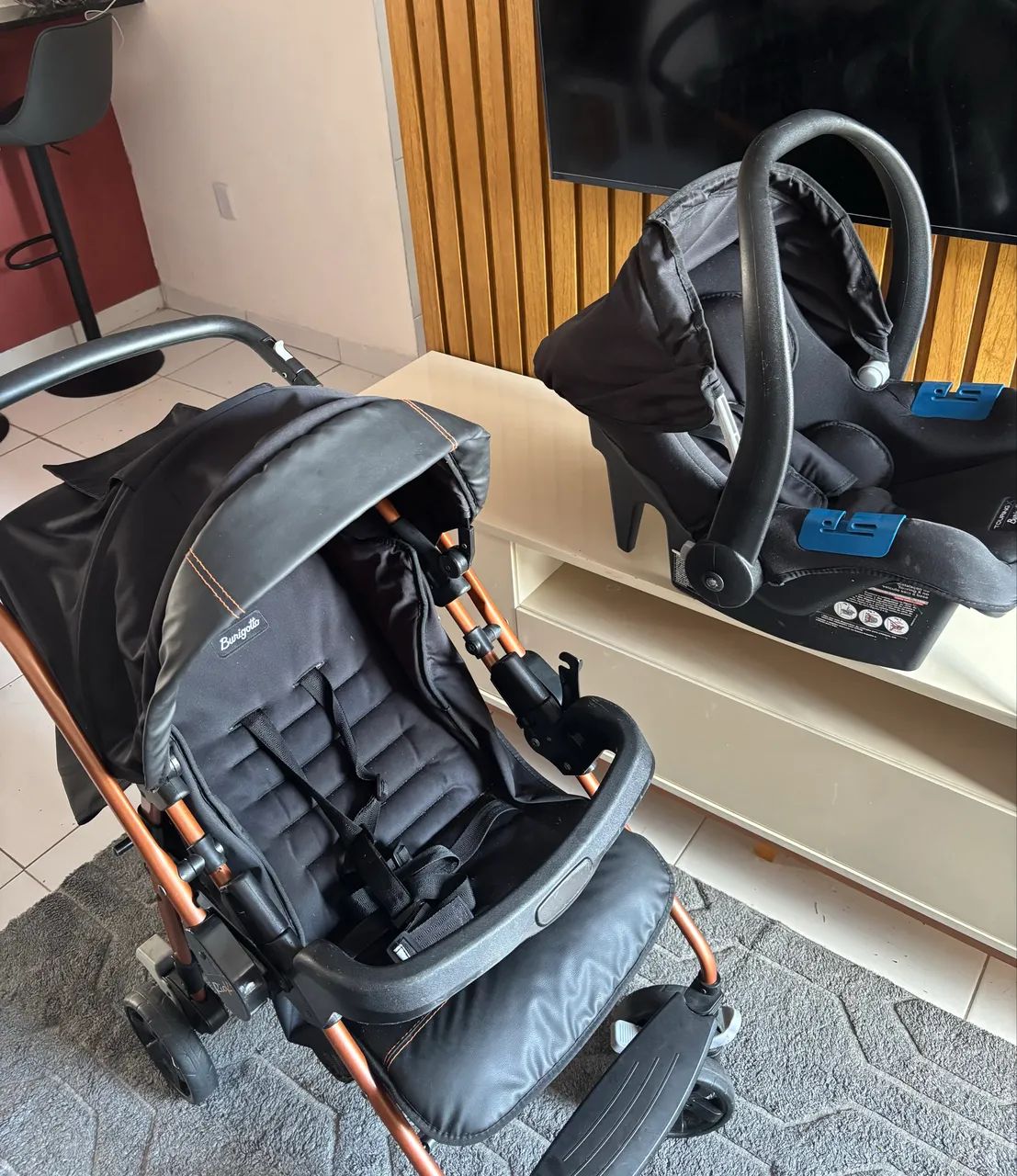 Carrinho de bebê e bebê conforto  - Foto 4