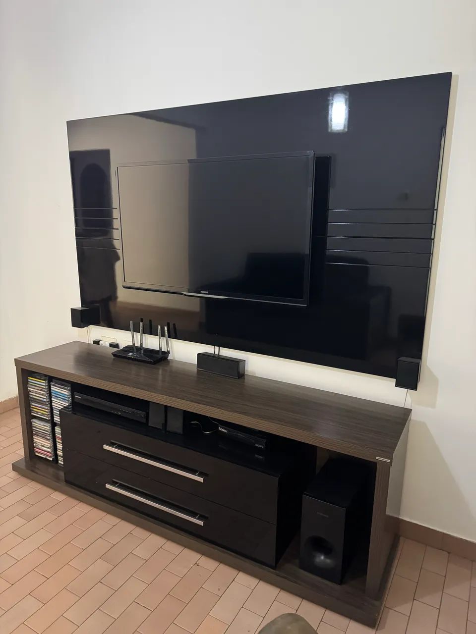 Rack com painel black piano. - Foto 2