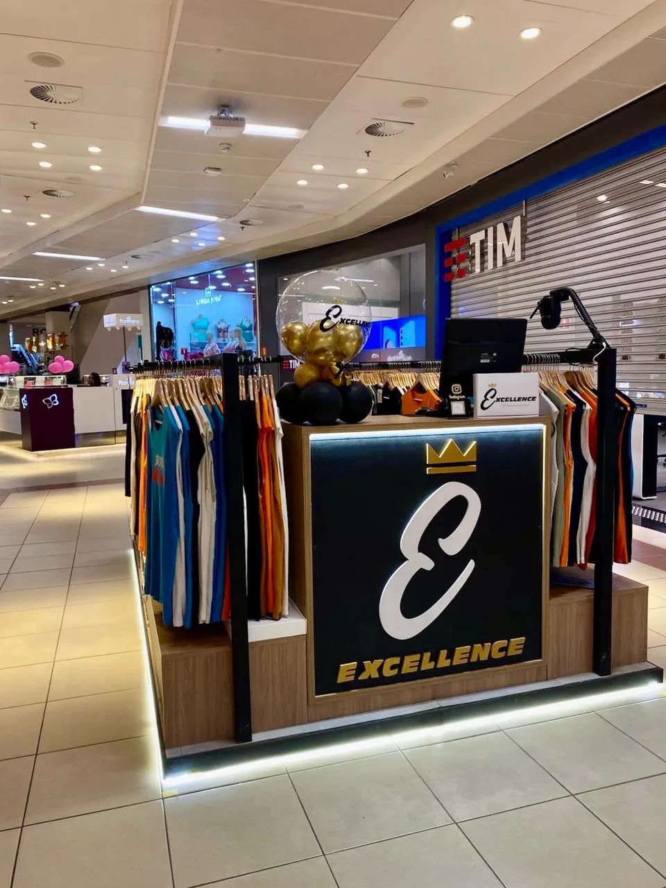 Vaga para vendedora em shoping