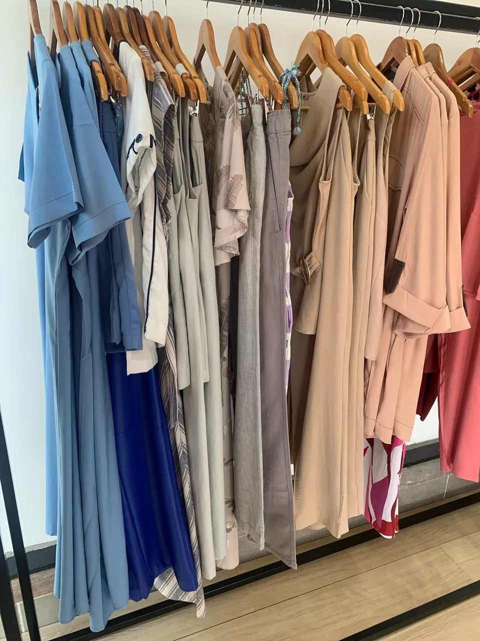 470 peças de Roupas multimarcas unissex estoque - Foto 2