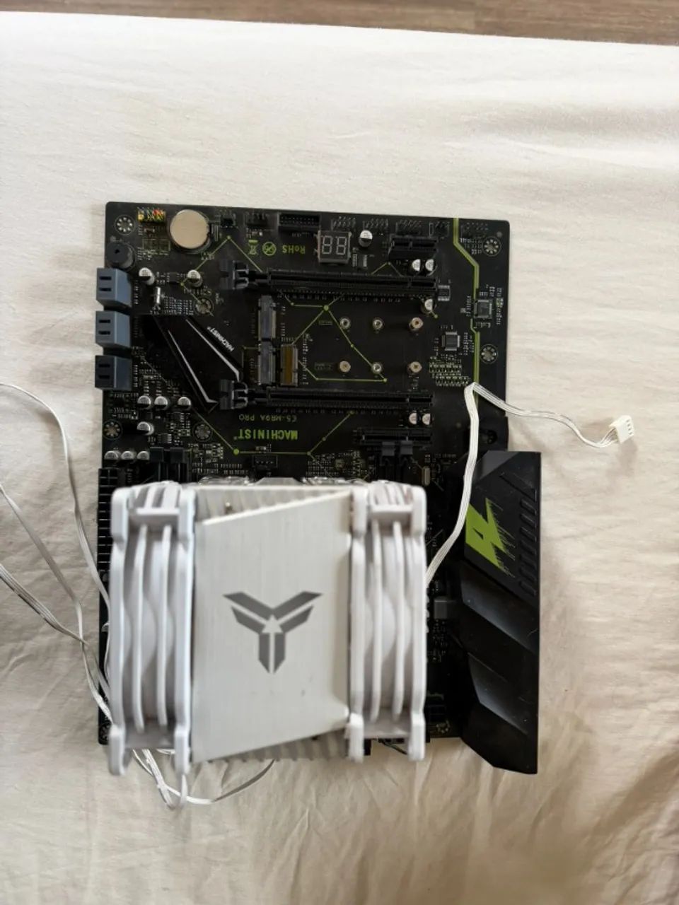 Kit Xeon 2670 v3 + Placa mãe MR9A PRO + Air Cooler - Foto 3