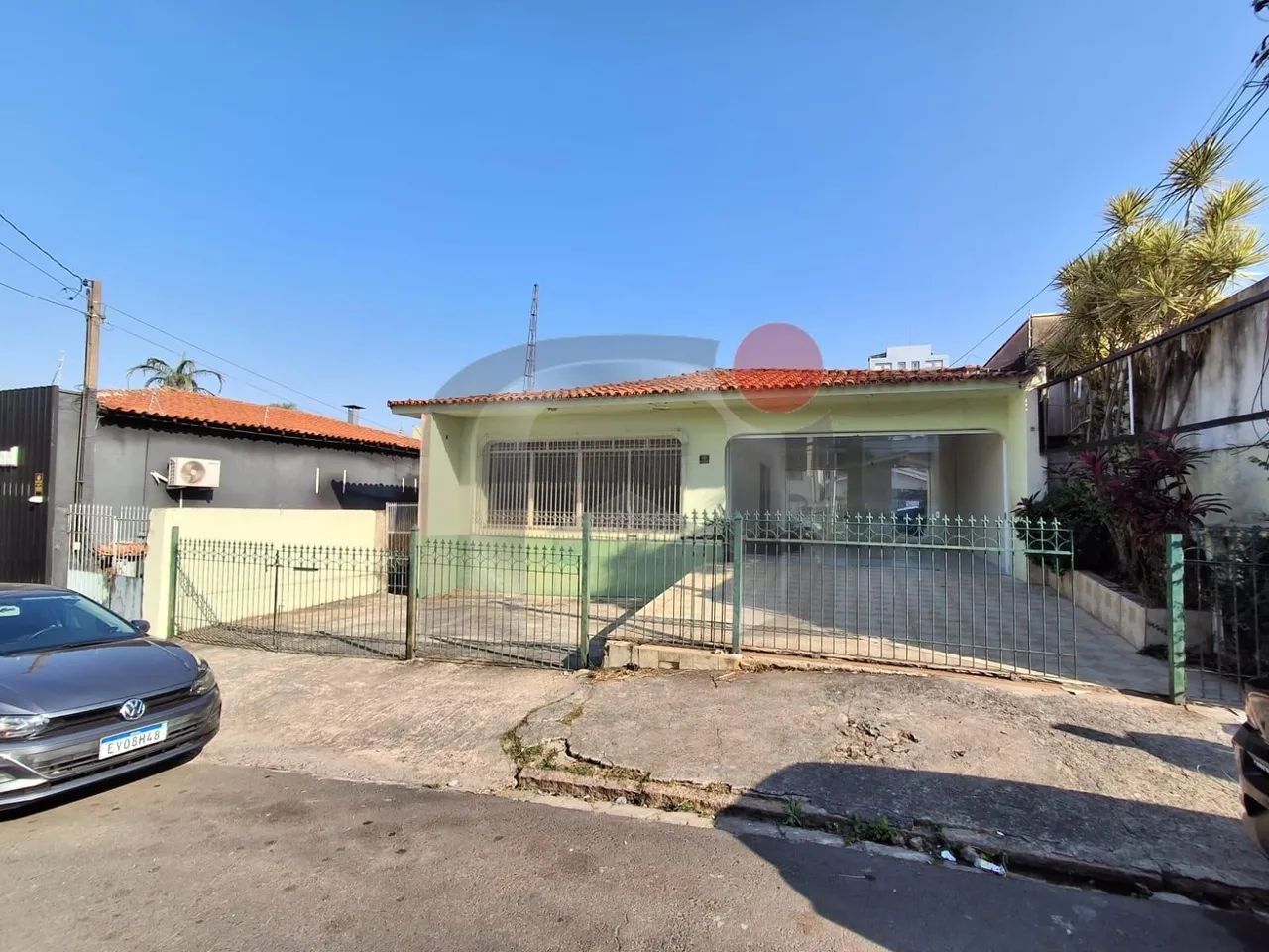 CASA COMERCIAL NA REGIÃO CENTRAL